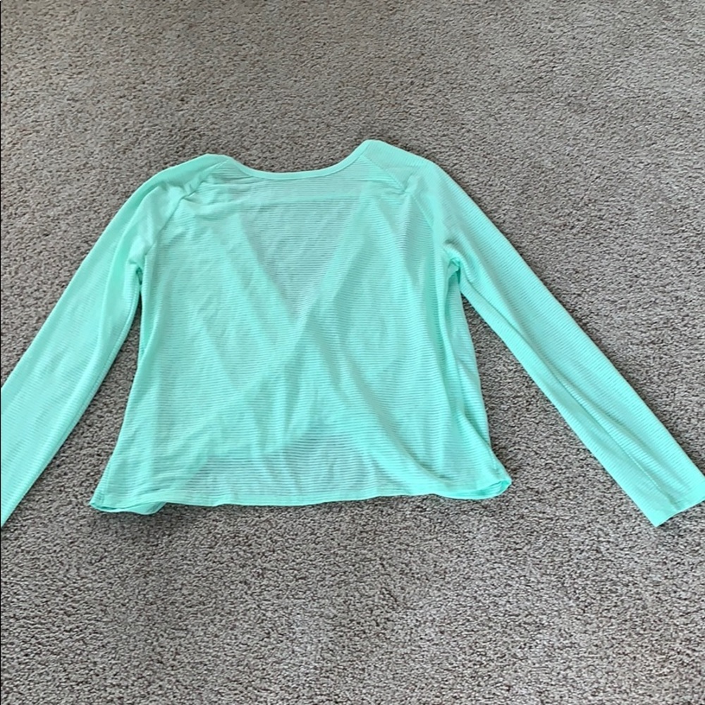 Mint green backless long sleeve shirt